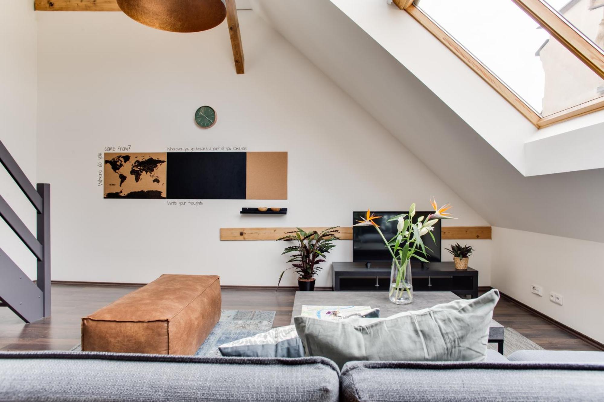 Apartment Ultimate 1 Experience - Duplex, Roof Terrace, Castle View, Free Parking Over Weekends, Ac! Prag