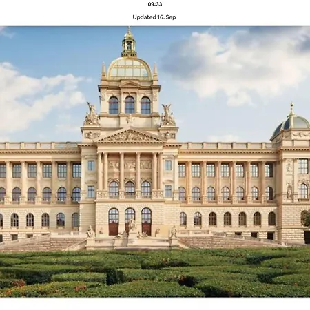 Ultimate Prague 1 Experience - Duplex, Roof Top Terrace, Prague Castle View, Free Parking Over Weekends Exterior photo