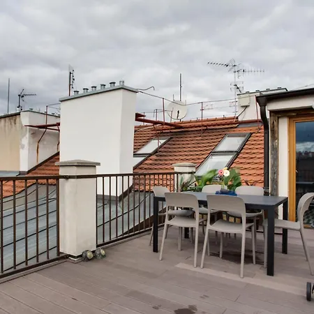 Ultimate Prague 1 Experience - Duplex, Roof Top Terrace, Prague Castle View, Free Parking Over Weekends Exterior photo