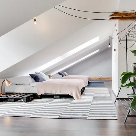 Ultimate Prague 1 Experience - Duplex, Roof Top Terrace, Prague Castle View, Free Parking Over Weekends Exterior photo