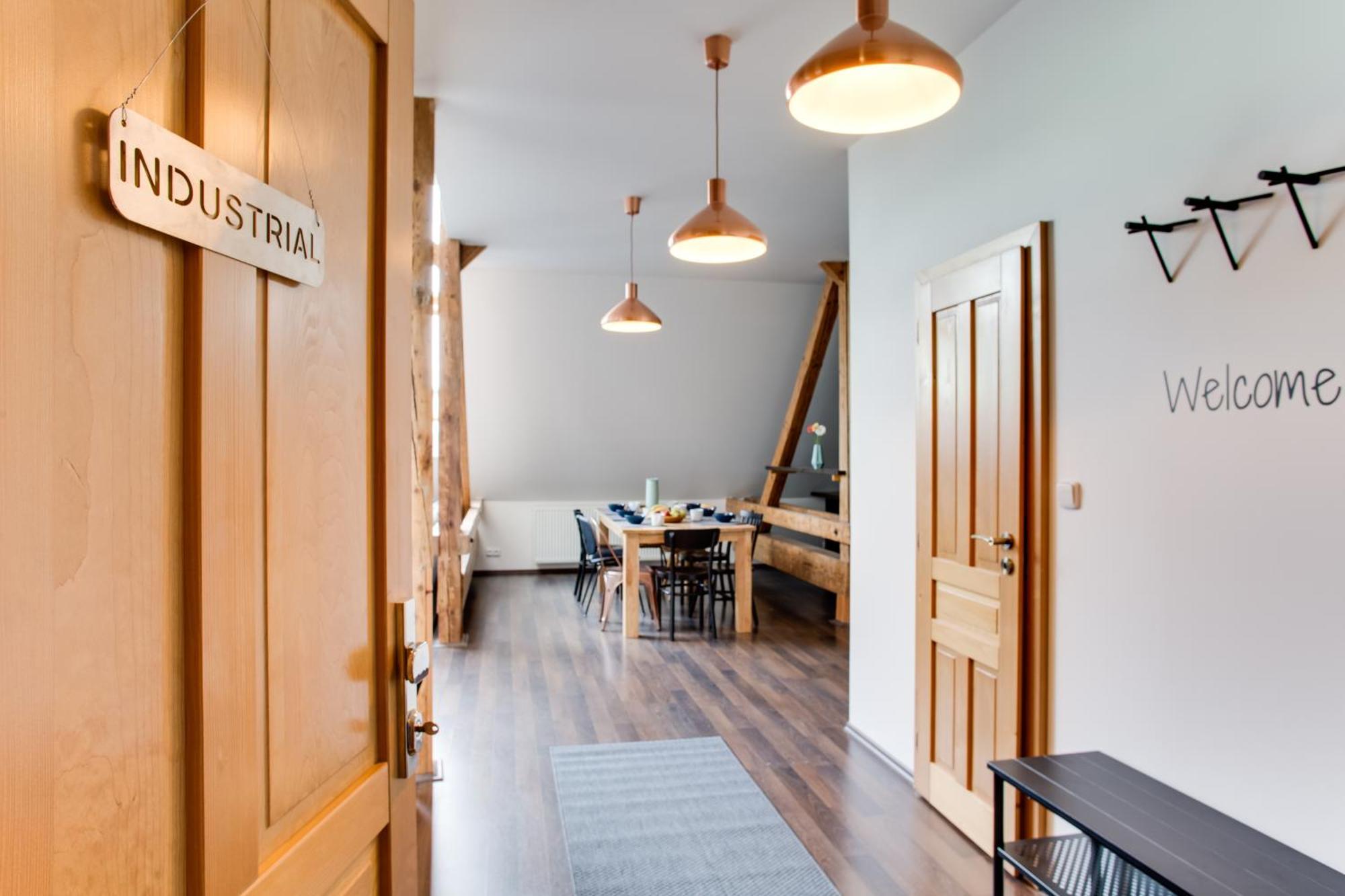 Ultimate 1 Experience - Duplex, Roof Terrace, Castle View, Free Parking Over Weekends Prague